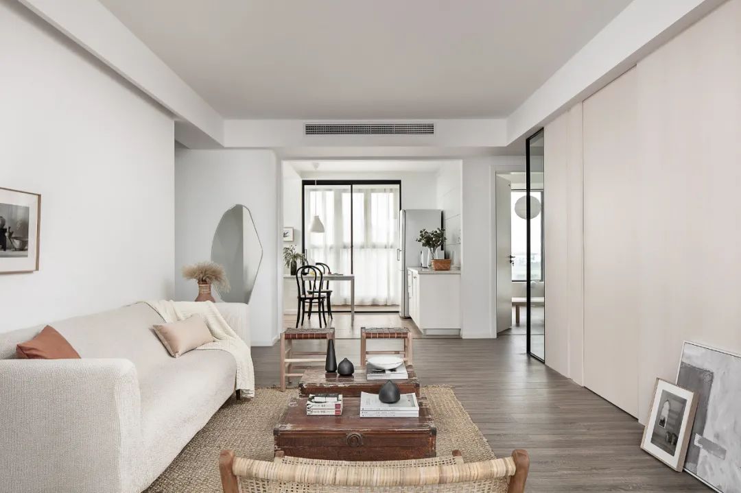 裝修案例現(xiàn)代簡(jiǎn)約風(fēng)格室內(nèi)裝修效果圖-客廳 裝修案例現(xiàn)代簡(jiǎn)約風(fēng)格室內(nèi)裝修效果圖-客廳