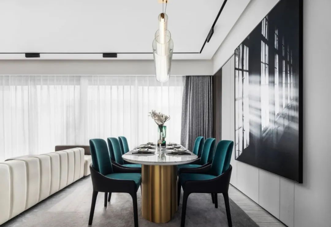 現(xiàn)代輕奢風格室內(nèi)設計家裝案例-餐廳 現(xiàn)代輕奢風格室內(nèi)設計家裝案例-餐廳