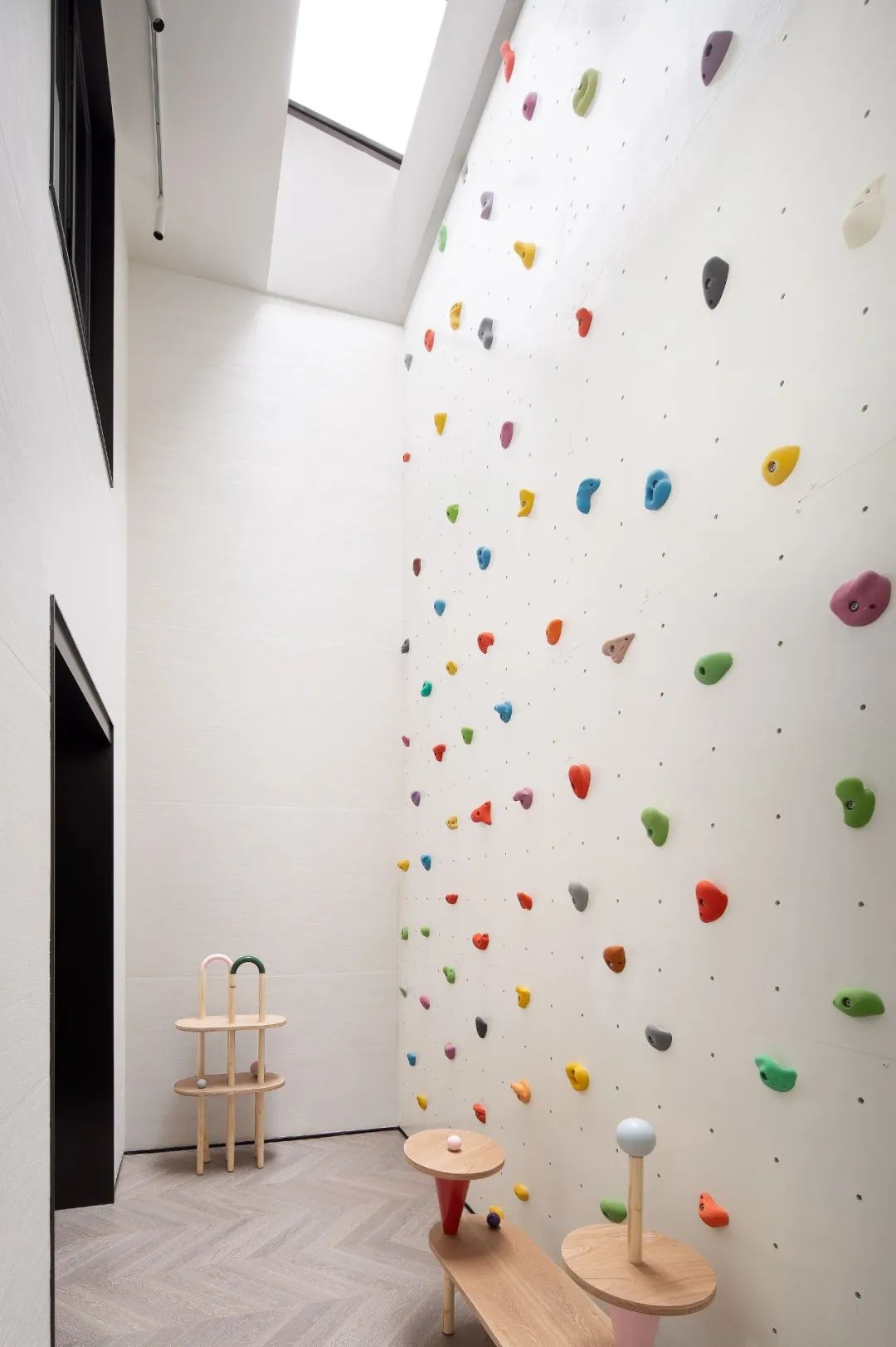 現(xiàn)代簡(jiǎn)約風(fēng)格別墅室內(nèi)設(shè)計(jì)家裝案例-攀爬區(qū) 現(xiàn)代簡(jiǎn)約風(fēng)格別墅室內(nèi)設(shè)計(jì)家裝案例-攀爬區(qū)