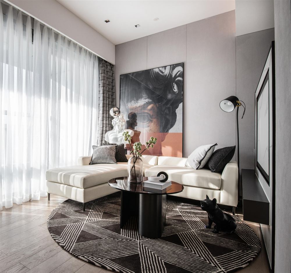 清遠市臥龍五洲世紀(jì)城輕奢風(fēng)格三居室裝修案例