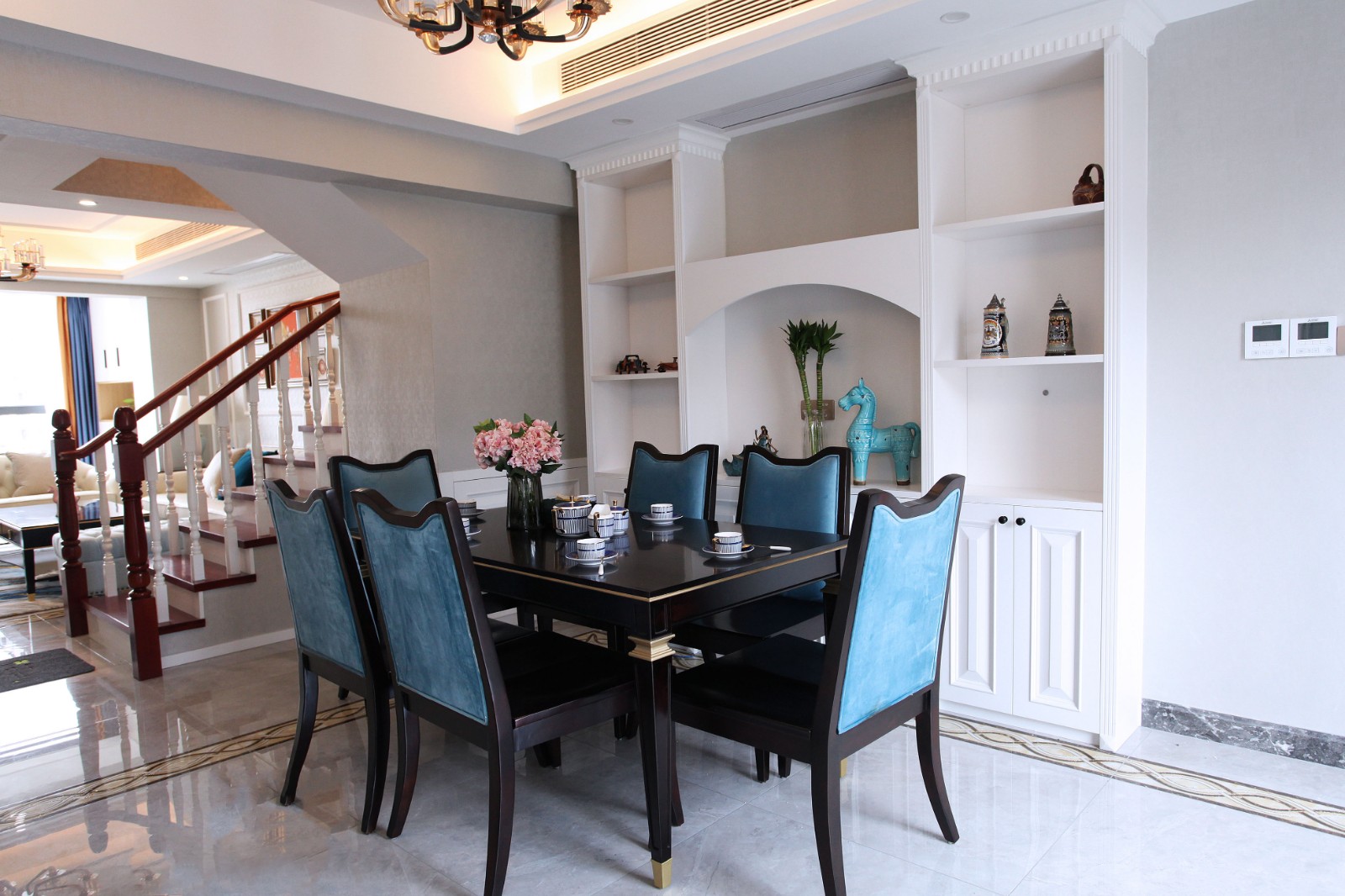 簡歐風格家裝設(shè)計室內(nèi)裝修效果圖-餐廳 簡歐風格家裝設(shè)計室內(nèi)裝修效果圖-餐廳