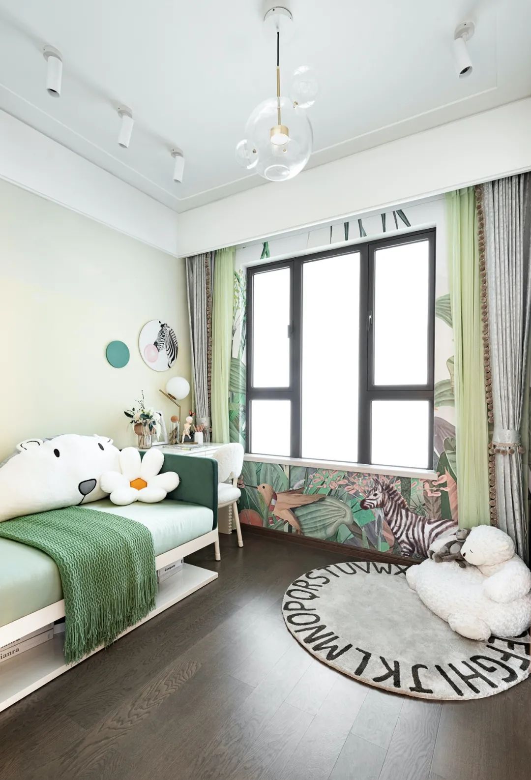 現(xiàn)代摩登風格室內(nèi)設計家裝案例-兒童房 現(xiàn)代摩登風格室內(nèi)設計家裝案例-兒童房