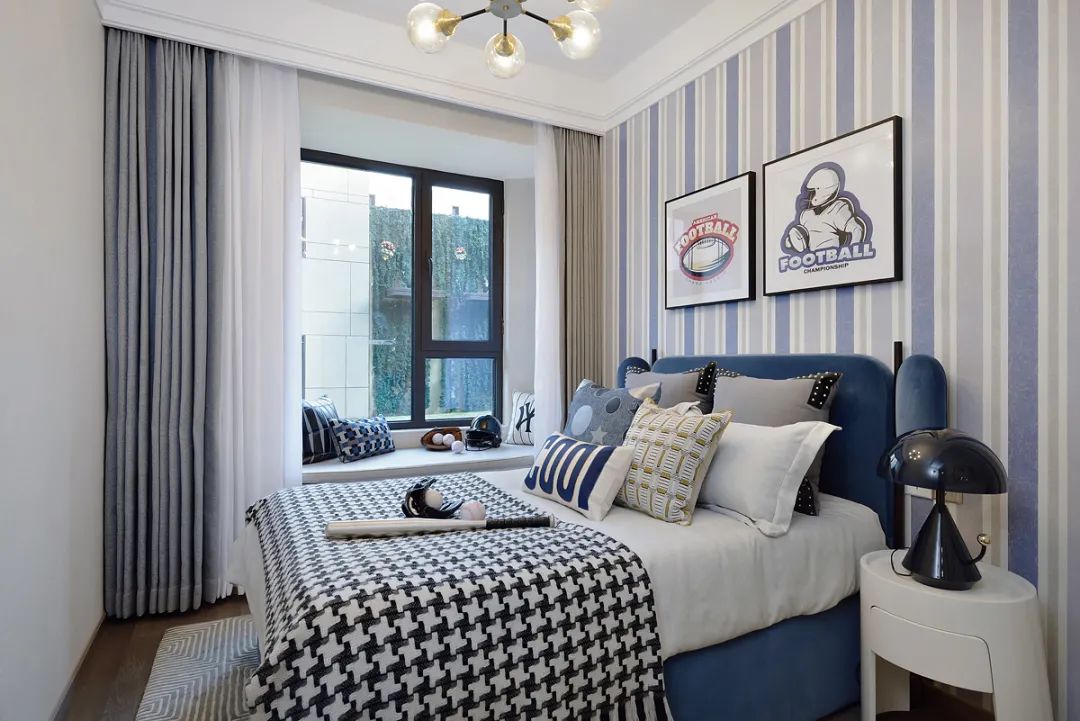 現(xiàn)代簡約風(fēng)格室內(nèi)設(shè)計家裝案例-次臥 現(xiàn)代簡約風(fēng)格室內(nèi)設(shè)計家裝案例-次臥