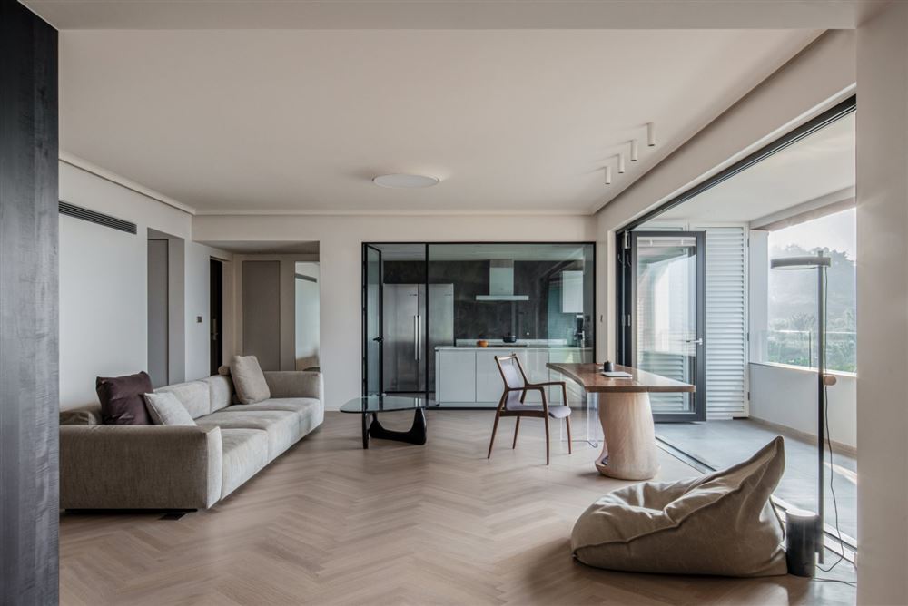 佛山市綠地熙江廣場(chǎng)新中式風(fēng)格四居室裝修案例