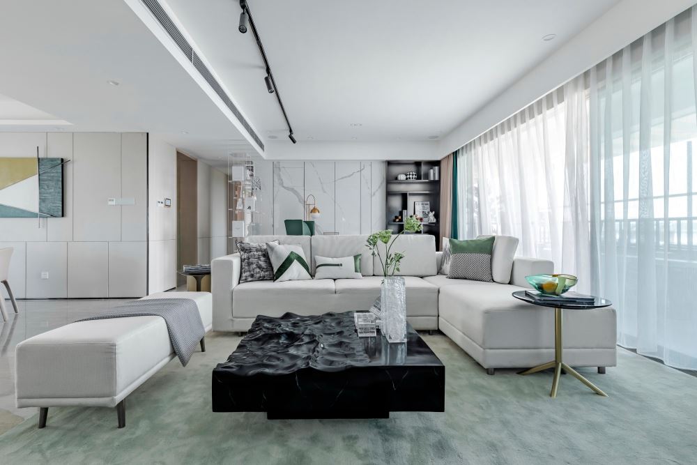 佛山市保利天悅輕奢風(fēng)格四居室裝修案例