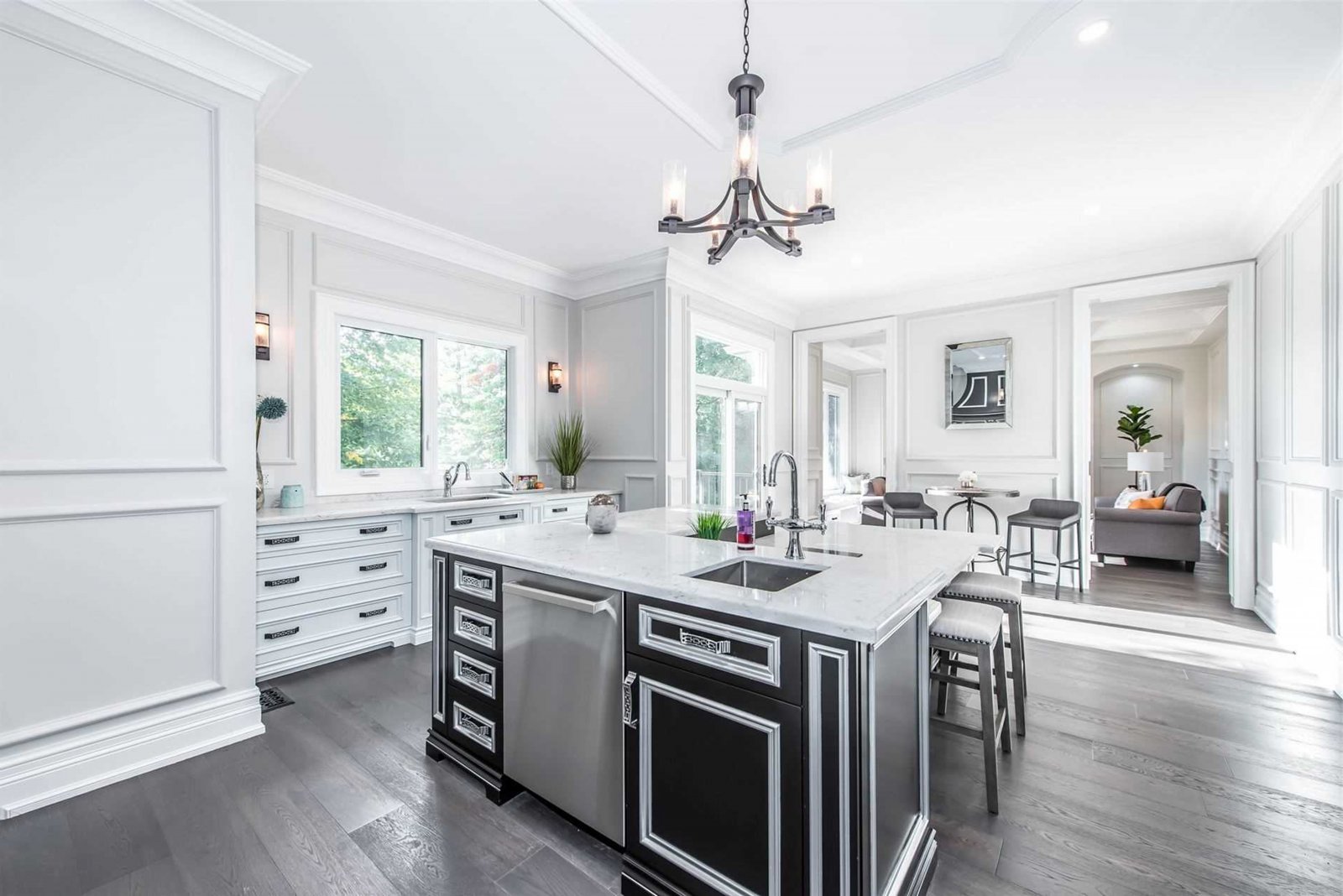 歐式簡約風(fēng)格家裝設(shè)計(jì)別墅裝修效果圖-廚房 歐式簡約風(fēng)格家裝設(shè)計(jì)別墅裝修效果圖-廚房