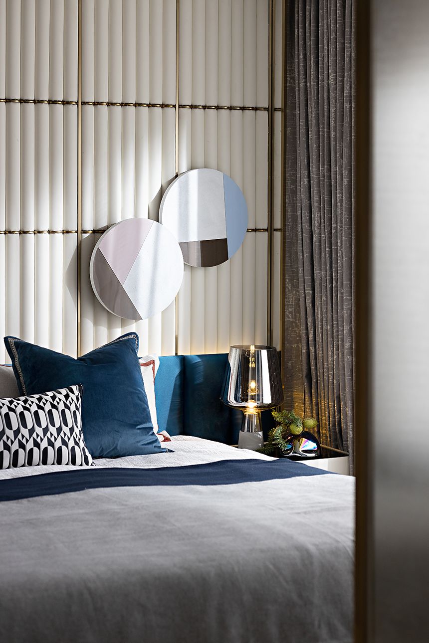 都市輕奢風格室內(nèi)裝修-臥室床