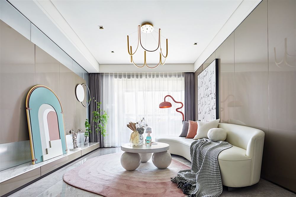 佛山市越秀御湖臺(tái)輕奢風(fēng)格三居室裝修案例