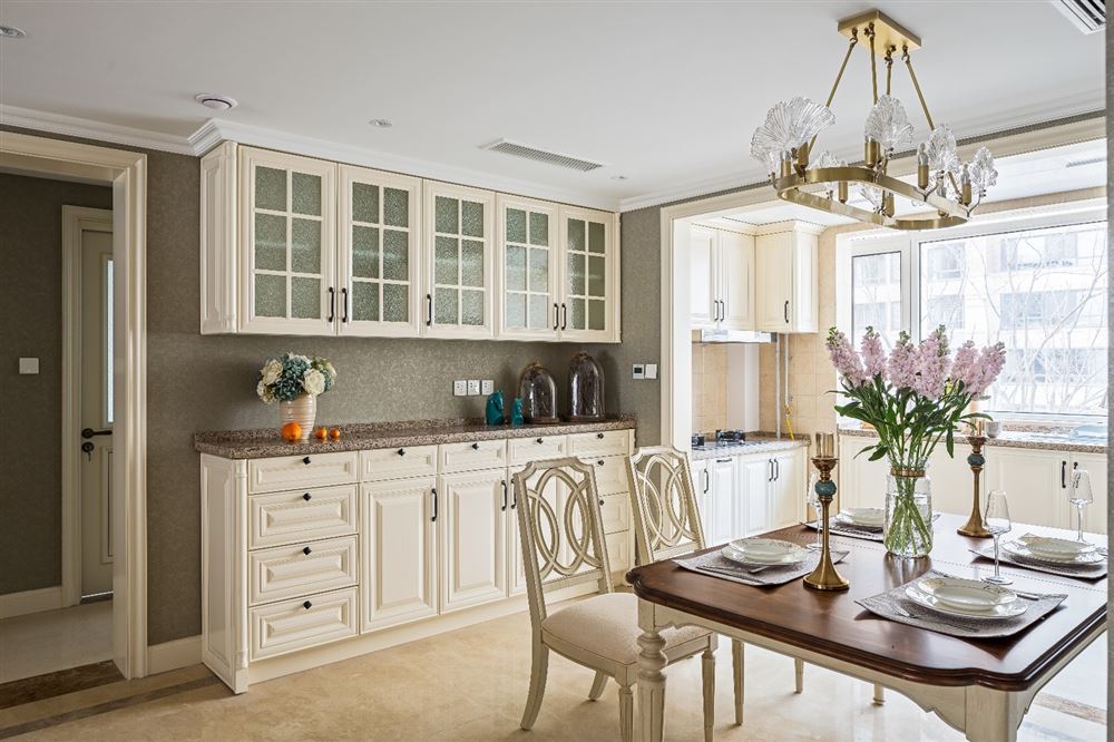 廣州市中海云麓公館美式風(fēng)格三居室裝修案例