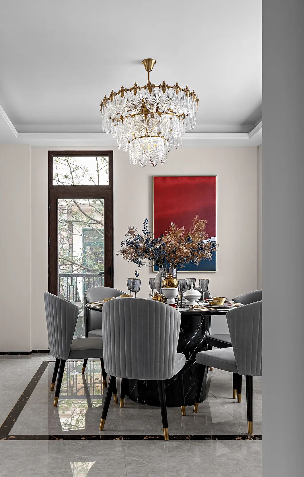 裝修案例法式風(fēng)格別墅裝修效果圖-餐廳 裝修案例法式風(fēng)格別墅裝修效果圖-餐廳