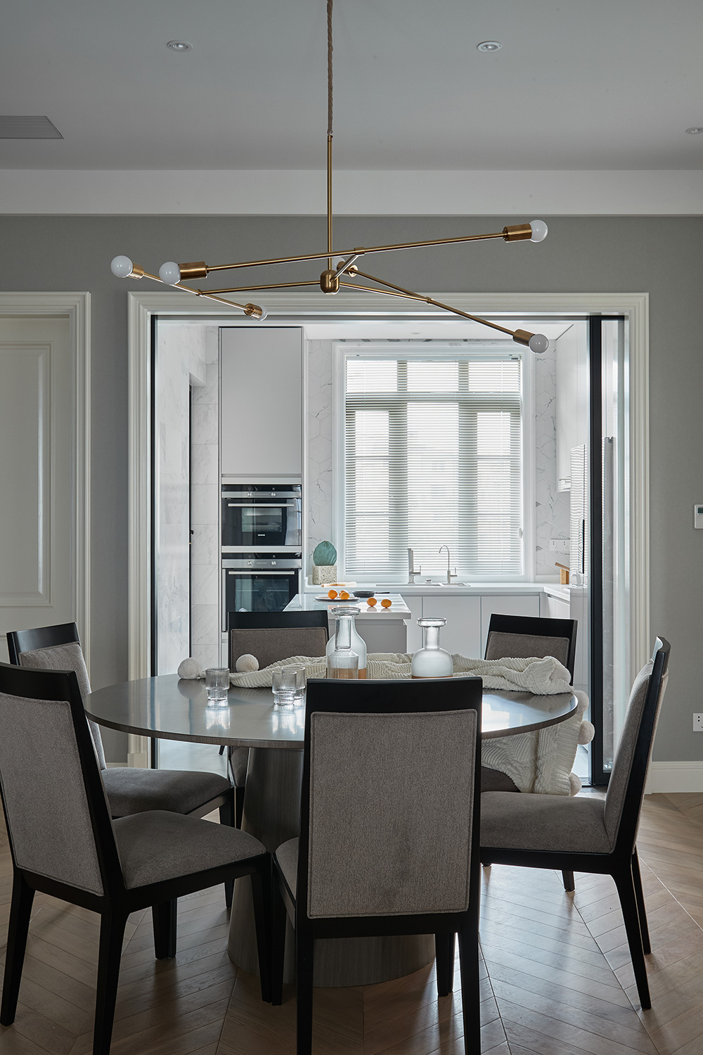 在起風(fēng)的季節(jié)心理向往著柔軟的裝飾設(shè)計(jì)，平凡地過著舒心的生活-餐廳