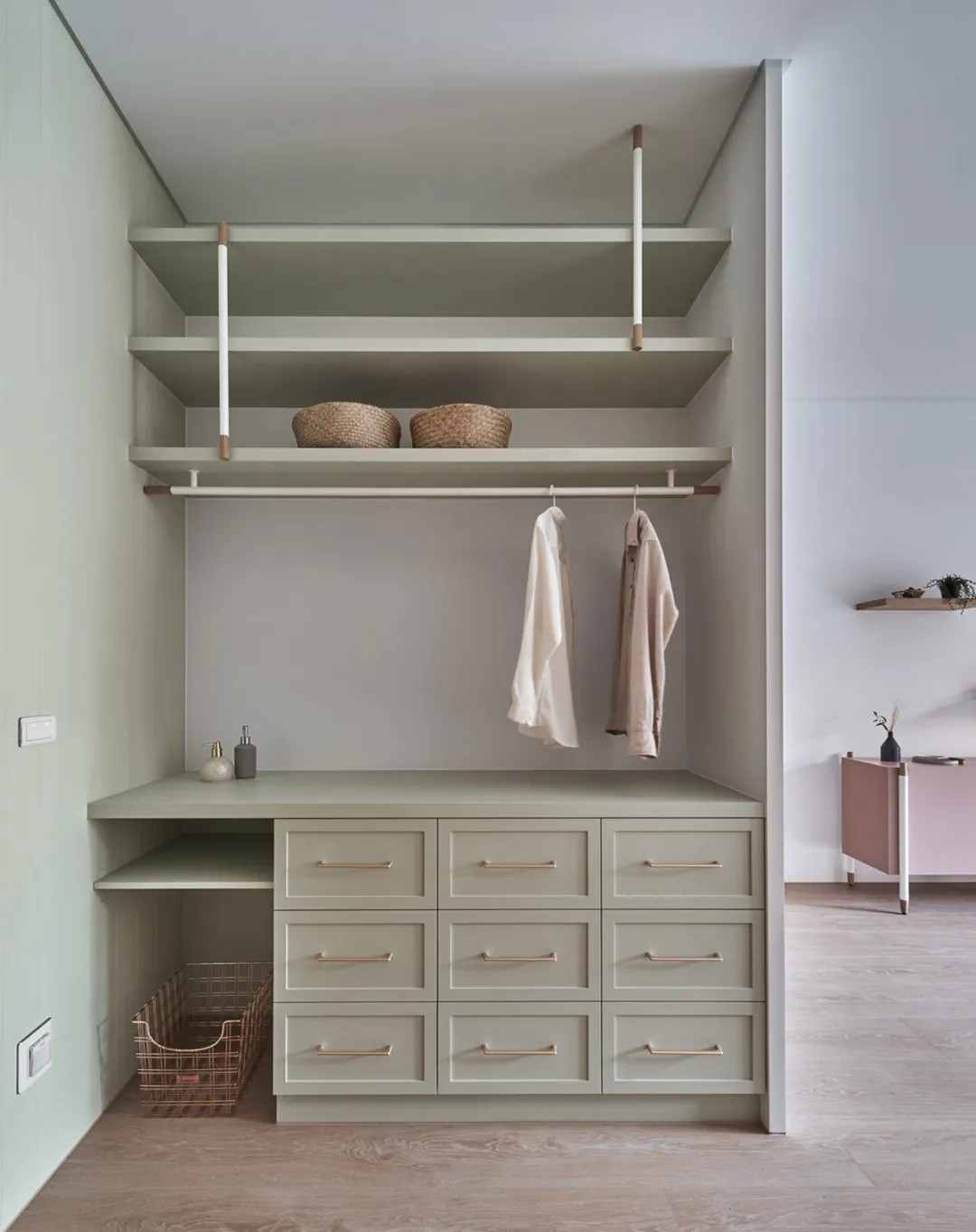 現(xiàn)代風(fēng)格家裝設(shè)計(jì)室內(nèi)裝修效果圖-衣帽間 現(xiàn)代風(fēng)格家裝設(shè)計(jì)室內(nèi)裝修效果圖-衣帽間