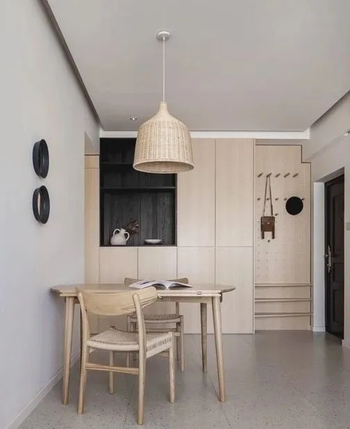 裝修案例簡(jiǎn)歐風(fēng)格室內(nèi)裝修效果圖-餐廳 裝修案例簡(jiǎn)歐風(fēng)格室內(nèi)裝修效果圖-餐廳