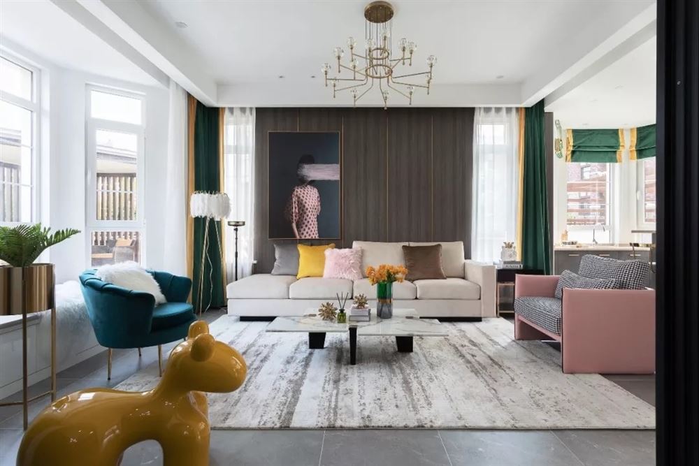 佛山市鵬瑞皓玥灣輕奢風(fēng)格別墅裝修案例