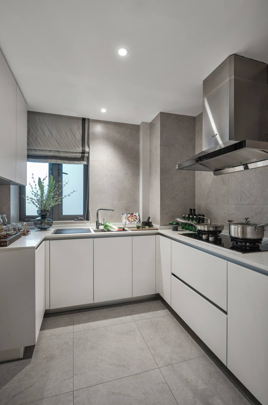 現(xiàn)代中式風(fēng)格家裝設(shè)計(jì)室內(nèi)裝修效果圖-廚房 現(xiàn)代中式風(fēng)格家裝設(shè)計(jì)室內(nèi)裝修效果圖-廚房