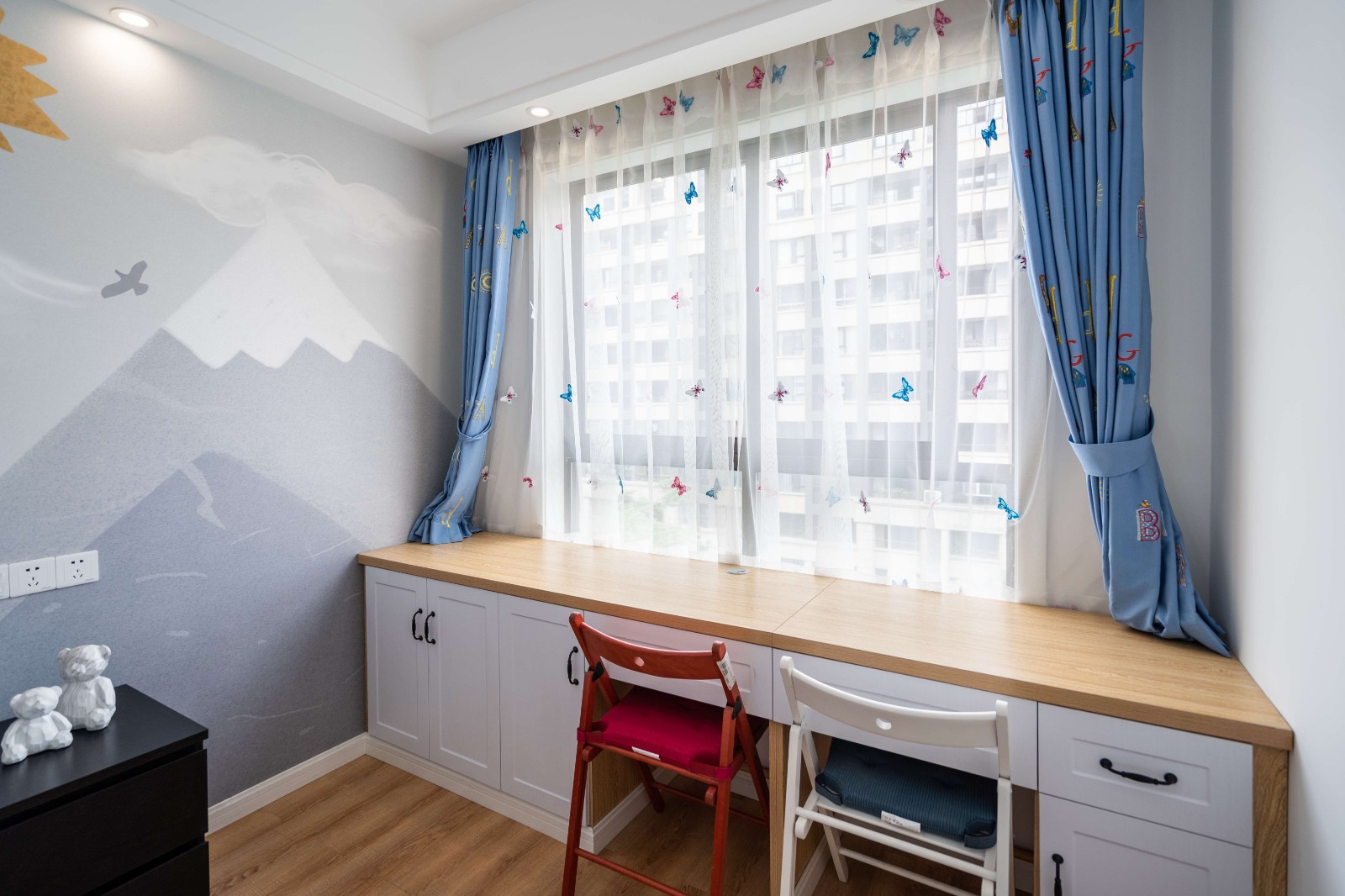 北歐風(fēng)格家裝設(shè)計(jì)室內(nèi)裝修效果圖-次臥書(shū)桌 北歐風(fēng)格家裝設(shè)計(jì)室內(nèi)裝修效果圖-次臥書(shū)桌