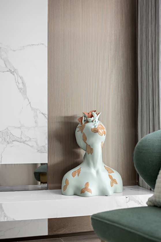 簡(jiǎn)歐輕奢風(fēng)格室內(nèi)設(shè)計(jì)家裝案例-客廳裝飾擺件 簡(jiǎn)歐輕奢風(fēng)格室內(nèi)設(shè)計(jì)家裝案例-客廳裝飾擺件