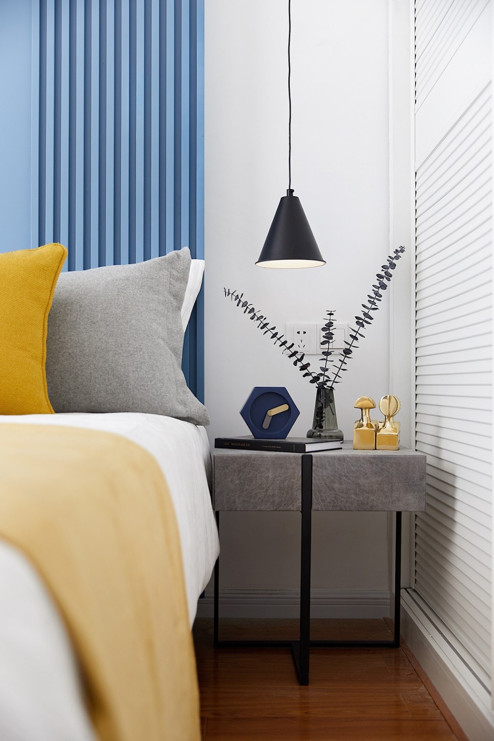 摩登輕奢風格室內(nèi)家裝案例效果圖-次臥 摩登輕奢風格室內(nèi)家裝案例效果圖-次臥