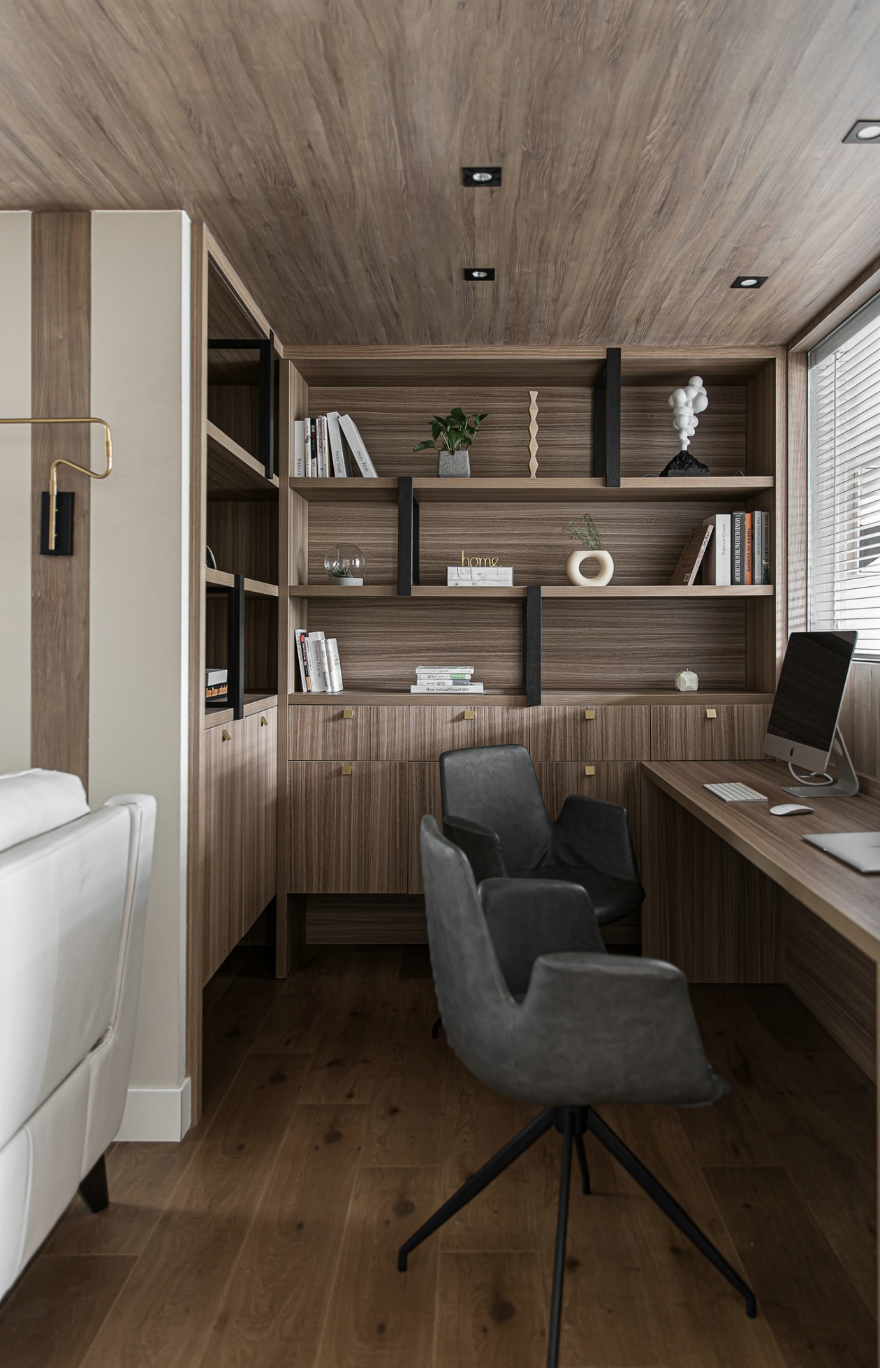 現(xiàn)代簡約風格室內家裝案例效果圖書房 現(xiàn)代簡約風格室內家裝案例效果圖書房