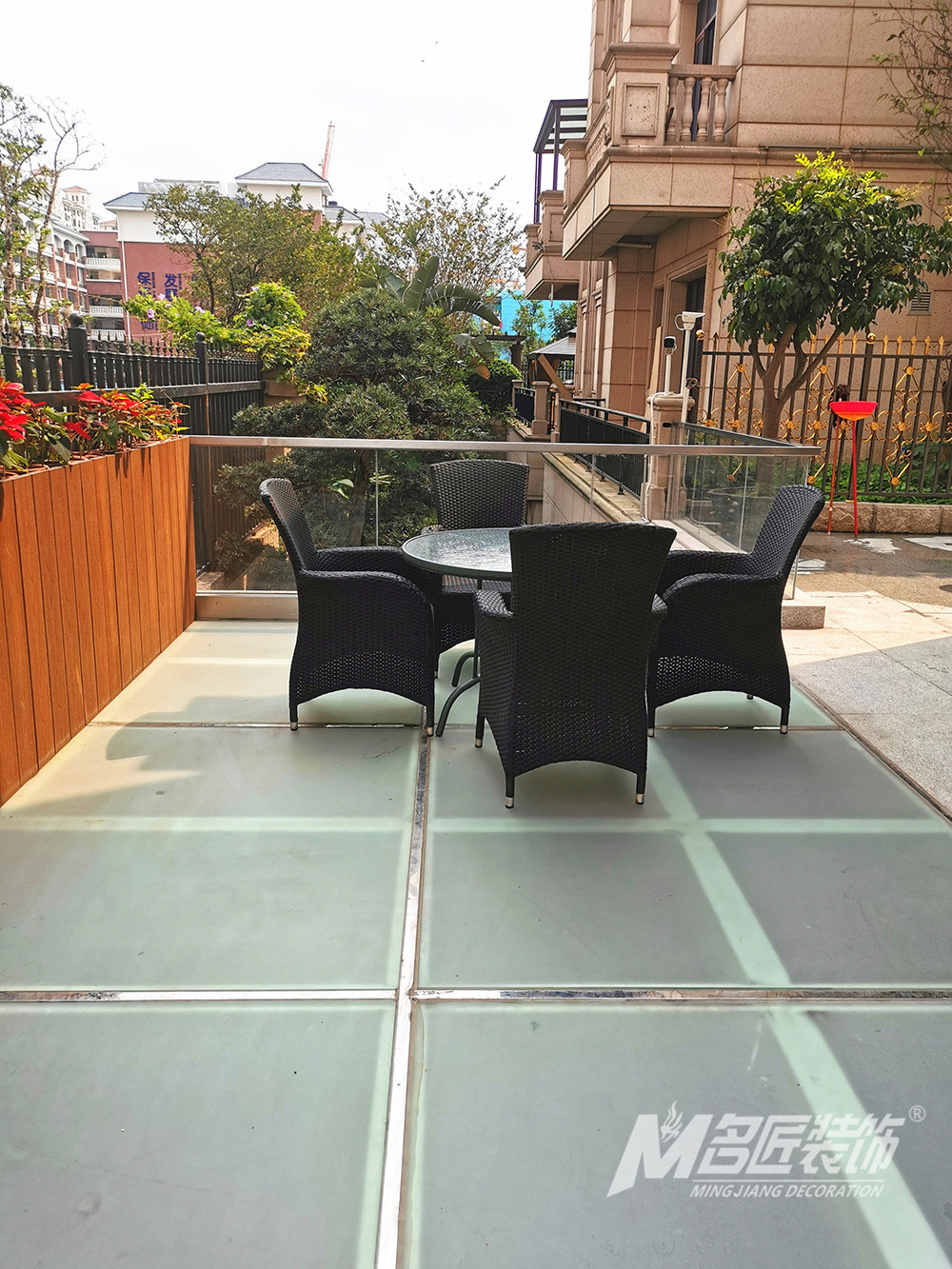 歐式別墅裝修設(shè)計(jì)-別墅陽臺 歐式別墅裝修設(shè)計(jì)-別墅陽臺