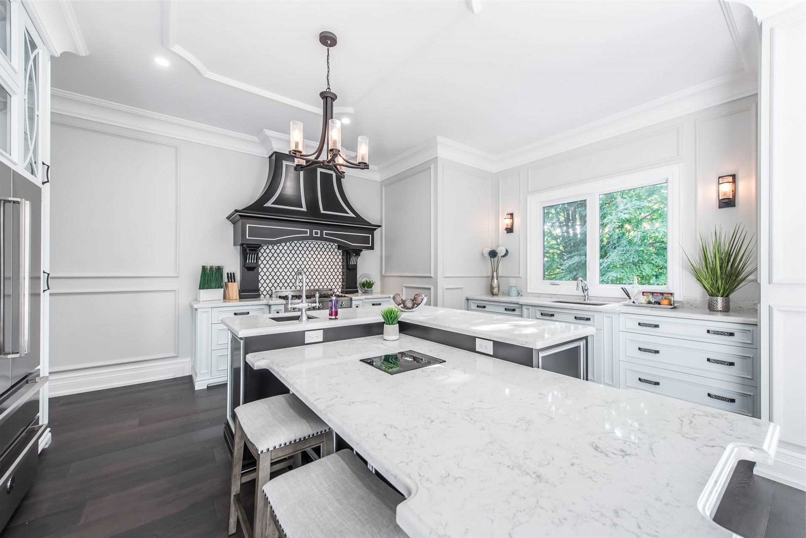 歐式簡約風(fēng)格家裝設(shè)計別墅裝修效果圖-廚房島臺 歐式簡約風(fēng)格家裝設(shè)計別墅裝修效果圖-廚房島臺