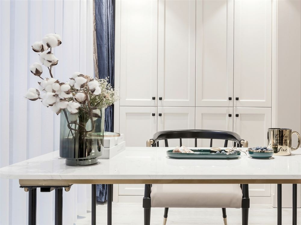 江門市越秀星匯名庭輕奢風(fēng)格三居室裝修案例