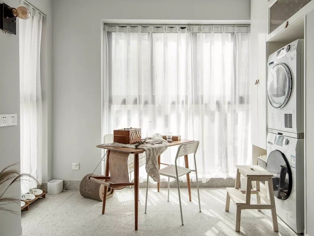 北歐簡約風(fēng)格家裝設(shè)計室內(nèi)裝修效果圖-陽臺 北歐簡約風(fēng)格家裝設(shè)計室內(nèi)裝修效果圖-陽臺