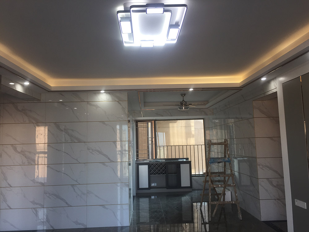 現(xiàn)代簡約風(fēng)格室內(nèi)裝修設(shè)計效果圖-龍光水悅熙園三居145平米-室內(nèi)裝修設(shè)計客廳 現(xiàn)代簡約風(fēng)格室內(nèi)裝修設(shè)計效果圖-龍光水悅熙園三居145平米-室內(nèi)裝修設(shè)計客廳