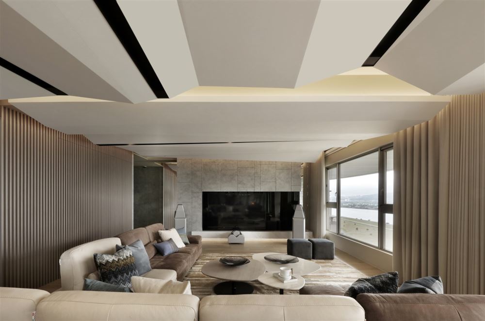 廣州市遠(yuǎn)洋招商保利東灣現(xiàn)代簡約風(fēng)格四居室裝修案例