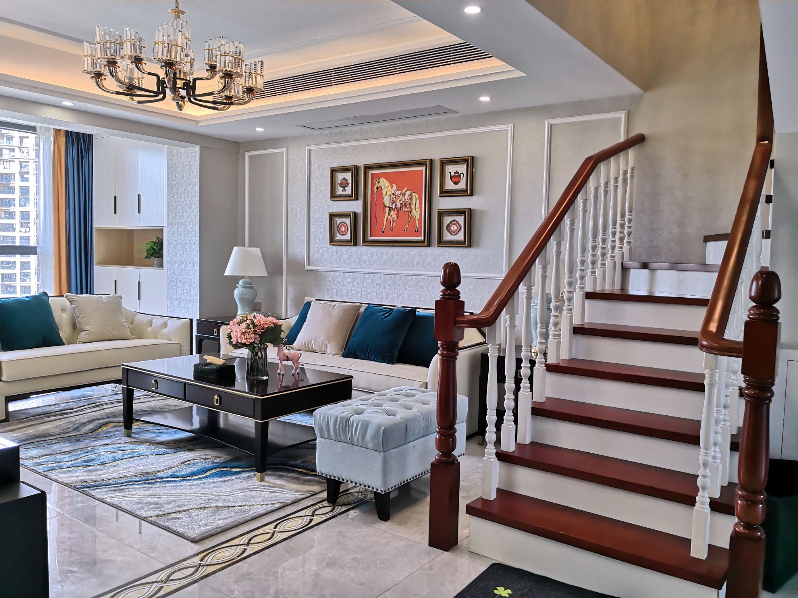 簡歐風格家裝設(shè)計室內(nèi)裝修效果圖-客廳樓梯 簡歐風格家裝設(shè)計室內(nèi)裝修效果圖-客廳樓梯