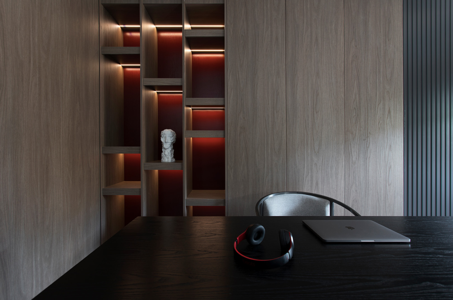 現(xiàn)代風(fēng)格室內(nèi)家裝案例效果圖-書(shū)桌 現(xiàn)代風(fēng)格室內(nèi)家裝案例效果圖-書(shū)桌