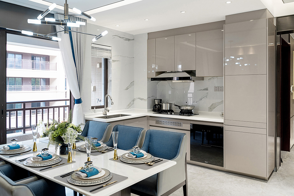輕奢風格室內(nèi)裝修效果圖-江南萬達廣場三居158平米-廚餐廳 輕奢風格室內(nèi)裝修效果圖-江南萬達廣場三居158平米-廚餐廳