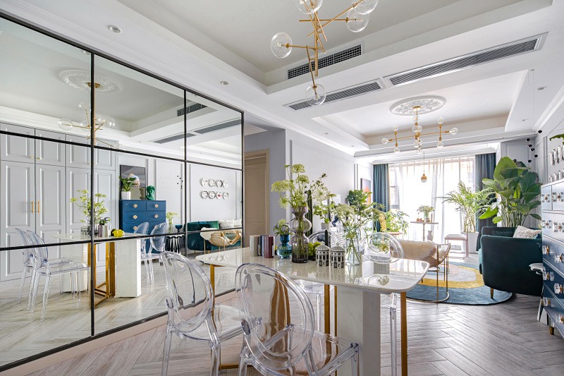 簡歐輕奢風格室內(nèi)家裝案例效果圖-餐廳 簡歐輕奢風格室內(nèi)家裝案例效果圖-餐廳