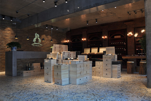 ?？谑袗廴A小區(qū)現(xiàn)代簡約風(fēng)格復(fù)式裝修案例