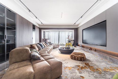 ?？谑袗廴A小區(qū)輕奢風(fēng)格四居室裝修案例